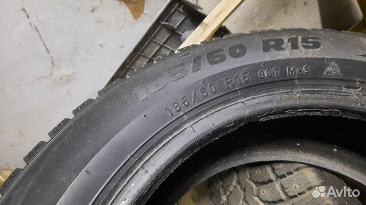 Pirelli Formula Ice 185/60 R15 30N