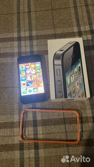 iPhone 4S, 16 ГБ