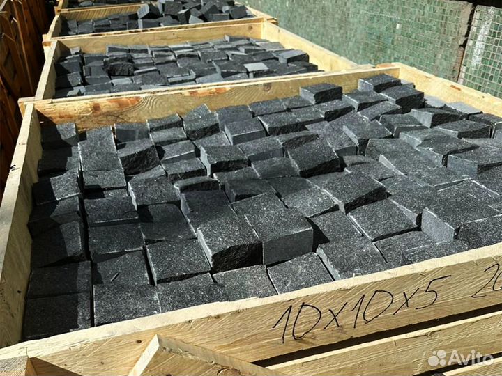 Брусчатка из кaрельского габбро 100*100*50 пил-кол