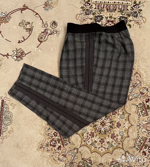 Брюки женские «бананы» в клетку с лампасами 50 р