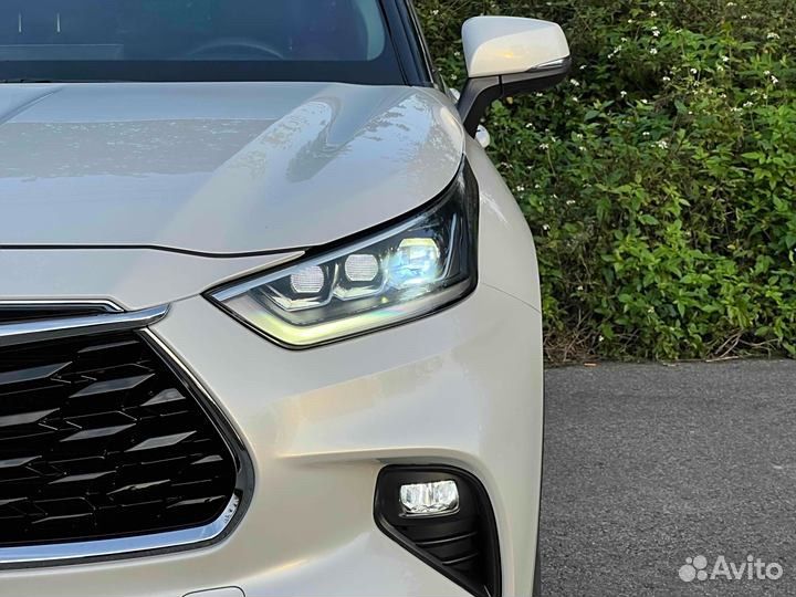 Toyota Highlander 2.0 AT, 2022, 39 000 км