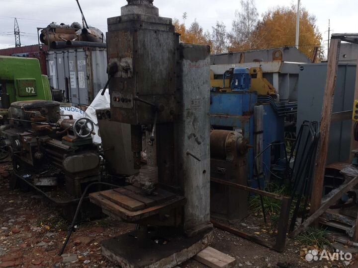 Сверлильный станок 2н135 б.у