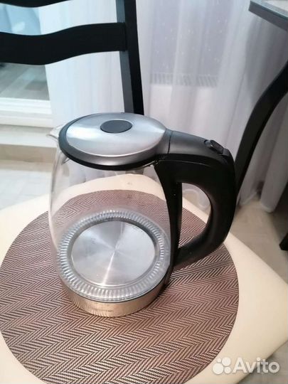 Чайник электрический (требует ремонта)