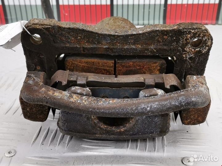 Суппорт задний правый Opel Antara 2007