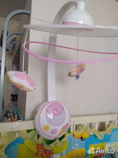 Мобиль в кроватку chicco с проектором
