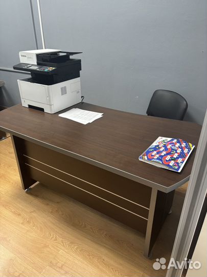 Стол офисный