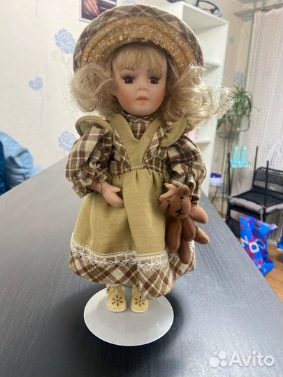 Коллекционная кукла