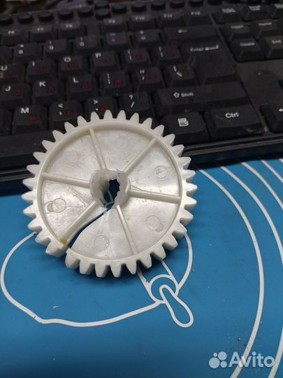 Шестерня выходная для мясорубки polaris 2000 Вт