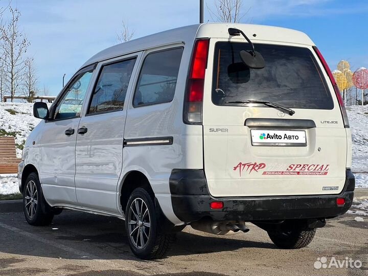 Toyota Lite Ace 2.2 AT, 1999, 296 474 км