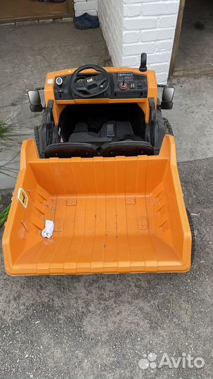 Детский электромобиль