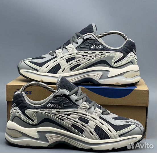 Кроссовки Asics Preleus
