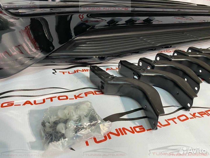 Подножки (пороги) Lexus LX 570 L5356