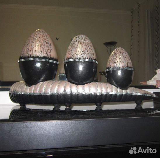 Набор из трёх яиц на подставке Турция