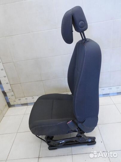 Сиденье переднее правое Fluence 2010