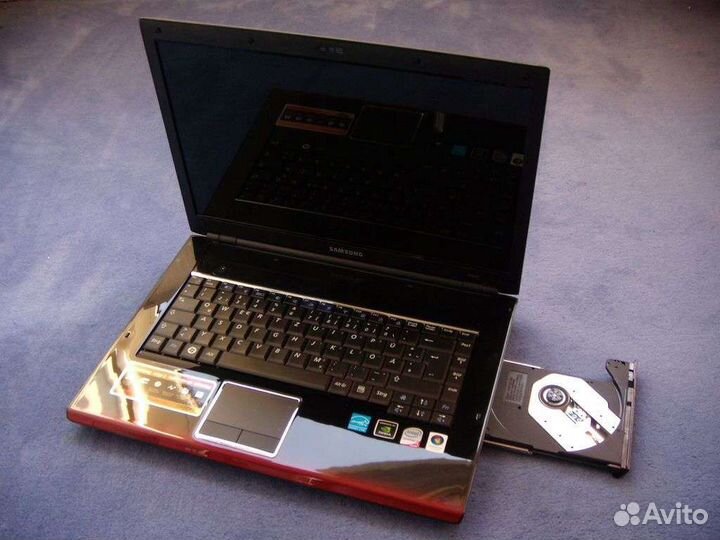Ноутбук Samsung r560