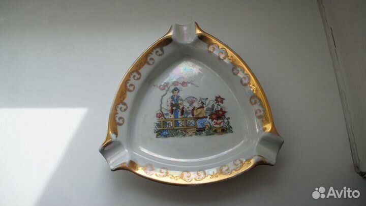 Фарфоровая пепельница Oscar Schlegelmilch