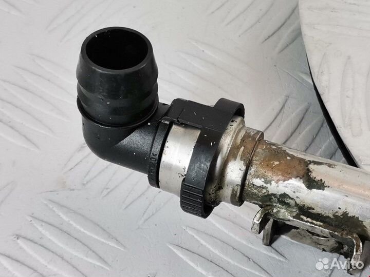 Патрубок для Volkswagen Passat 5 GP