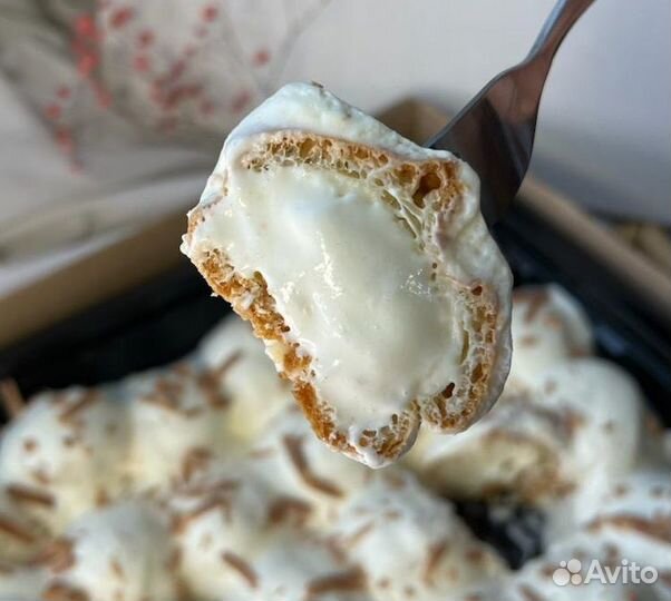 Профитроли ассорти, шоколадные и сливочные