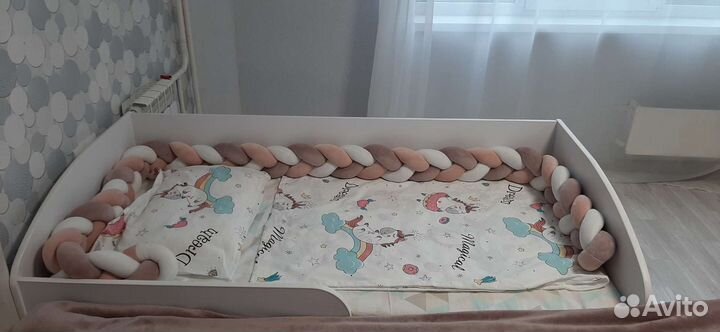 Бортик коса в кроватку