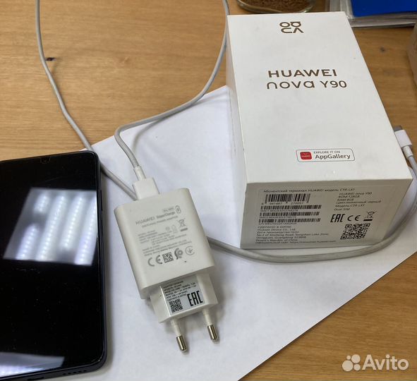 HUAWEI nova Y90, 4/128 ГБ