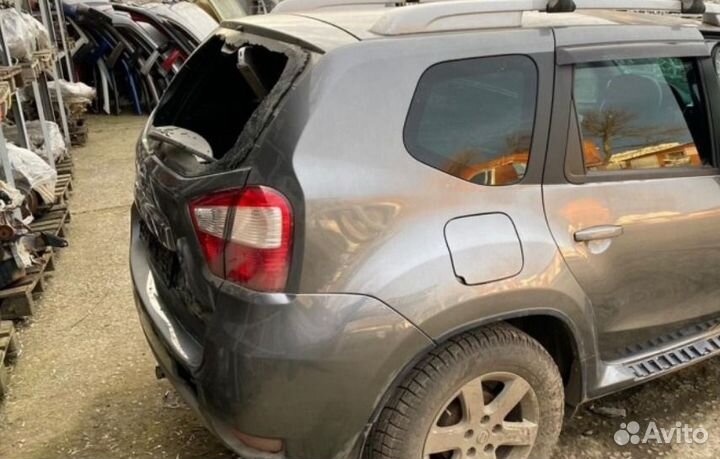 В разборе Nissan Terrano D10