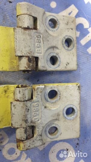 Петли передней двери. Fiat Ducato Sollers 2011