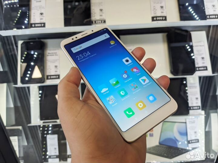 Смартфон Xiaomi Redmi 5 Plus 64GB