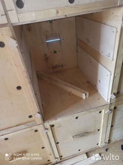 Пчелы, пчелопавильон, пасека