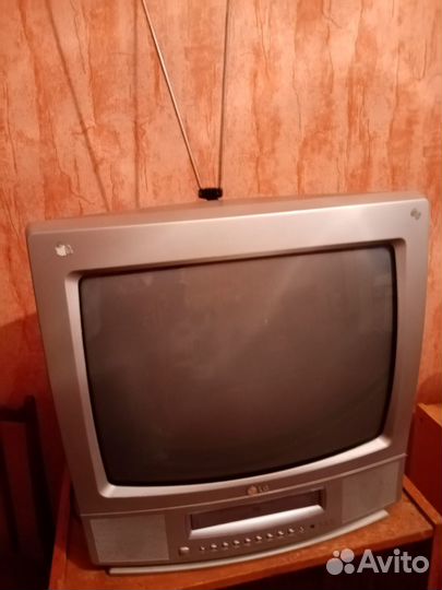 Телевизор видеодвойка LG