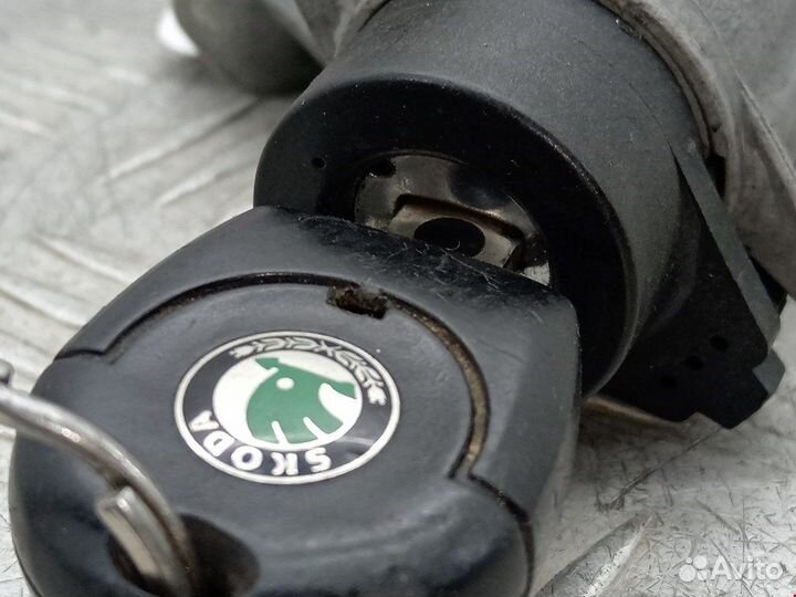 Замок зажигания для Skoda Octavia 1U 4B0905851B