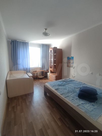 2-к. квартира, 54 м², 4/9 эт.