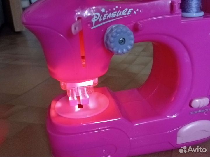 Детская швейная машинка