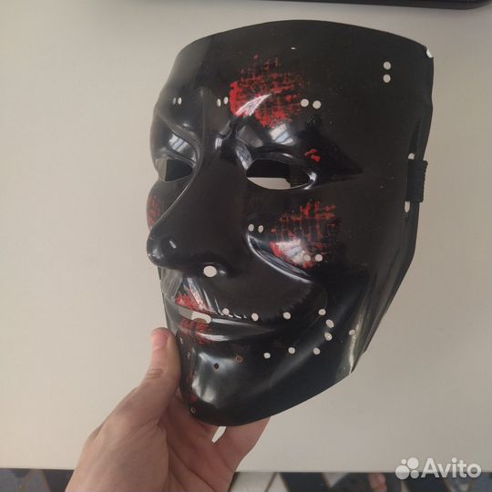 Маска ананимуса