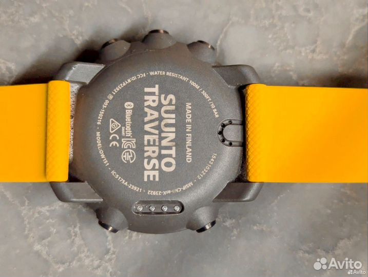Часы suunto traverse