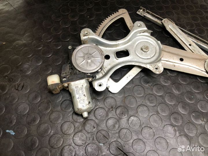 Стеклоподъемник Mitsubishi Pajero Sport 2