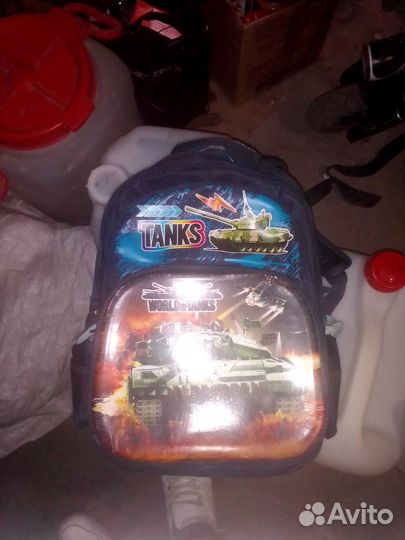 Отдам рюкзак в удовлетворительном состоянии