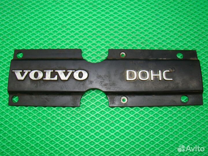Декоративная крышка двигателя Volvo 850