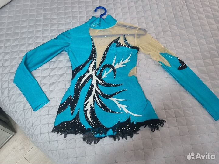 Костюм для художественной гимнастики