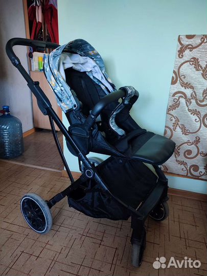 Прогулочная коляска с реверсивным блоком