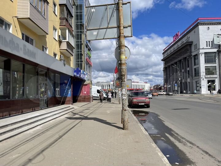 Аренда торгового помещения, 176.6 м², Чкалова 1