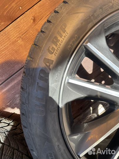 Goodyear UltraGrip Ice SUV Gen-1 215/55 R18