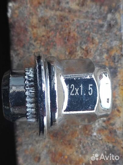 Колесные гайки