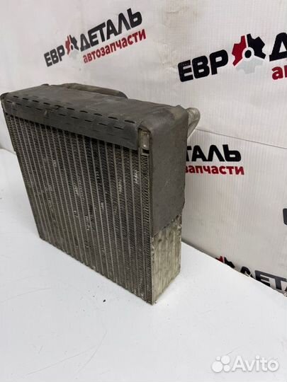 Испаритель кондиционера Mitsubishi Carisma седан