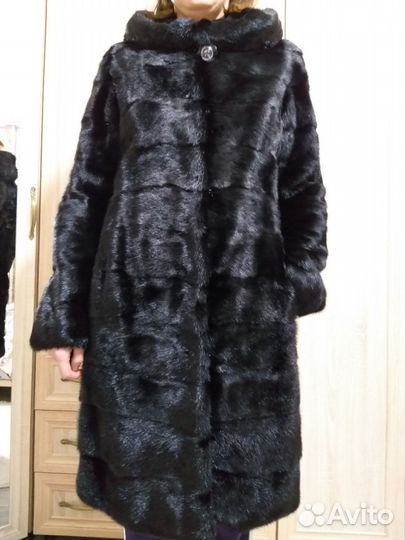 Продам норковую шубу
