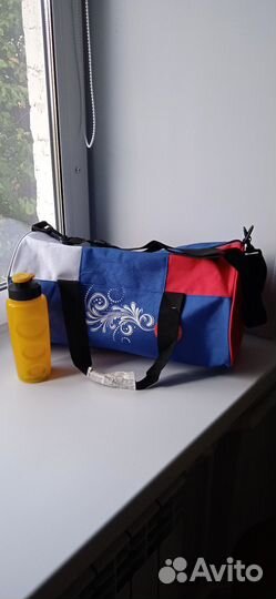 Новые спортивная сумка с бутылкой для воды