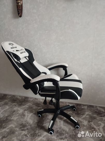 Новое игровое/компьютерное кресло