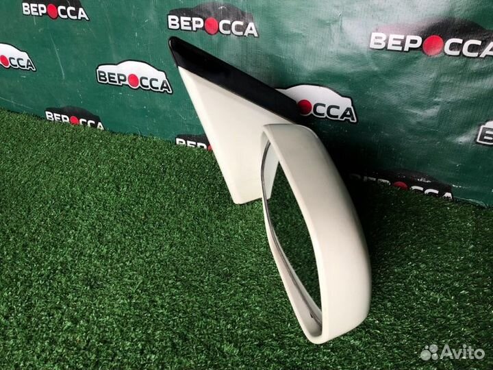 Зеркало правое Toyota Ipsum SXM15