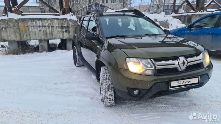 Renault Duster 2.0 AT, 2015, 220 000 км