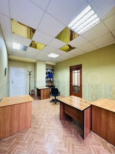 Офис 42м² из двух кабинетов в Олимпе