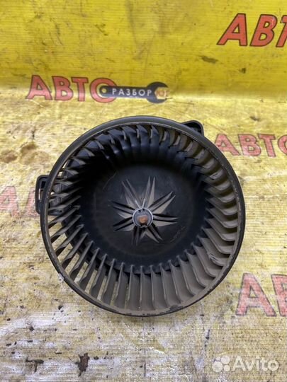 Мотор печки Kia Rio G4FC 2013